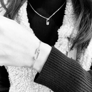 925 Sterling Silver Single Stone Sliding Hook Bracelet Detail