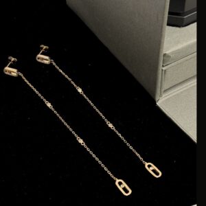 925 Sterling Silver Single Stone Sliding Tassel Stud Earrings Detail