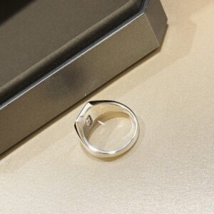 925 Sterling Silver Square Single Stone Sliding Ring Jewelry Display