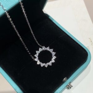 925 Sterling Silver Sunburst Circle Necklace Close Up