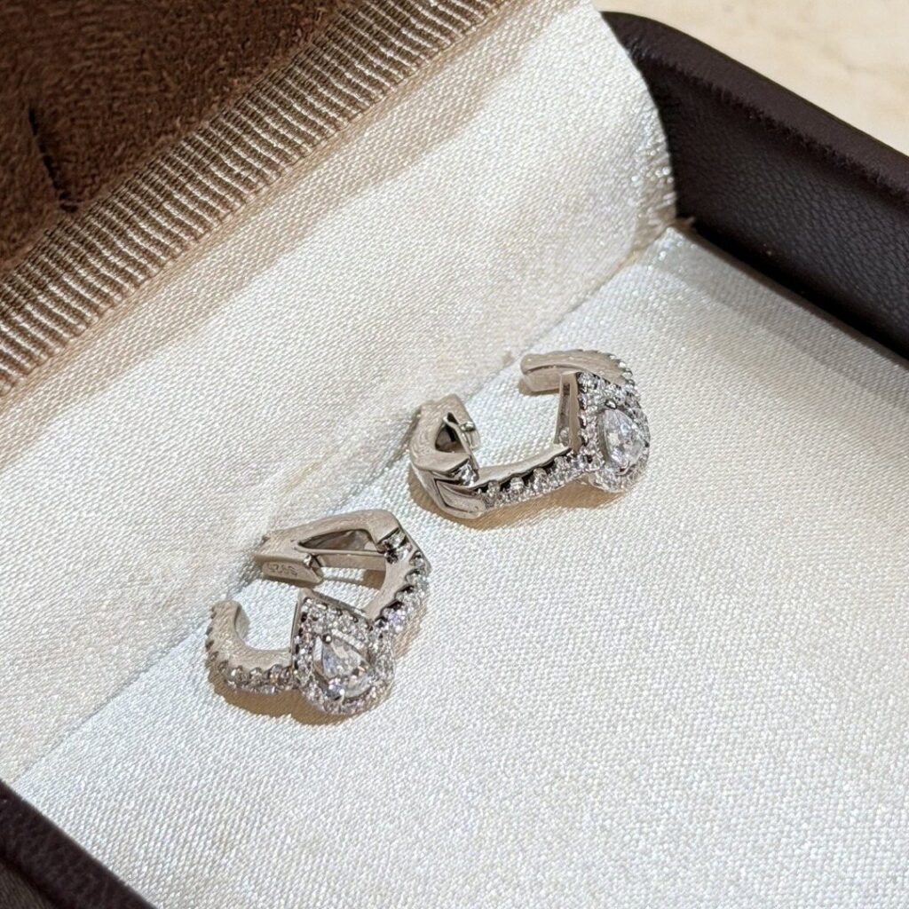 925 Sterling Silver Teardrop Stone Ear Cuff Wholesale