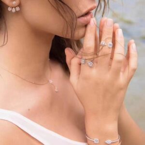 925 Sterling Silver Teardrop Stone Open Ring Detail