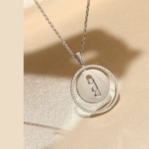 925 Sterling Silver Three Stone Sliding Necklace Close Up