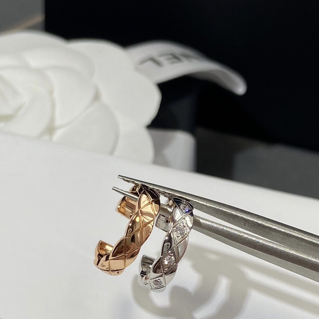 925 Sterling Silver Two Tone Quilted Clip Earrings Wholesale 925 Sterling Silver Two Tone Quilted Clip Earrings Wholesale