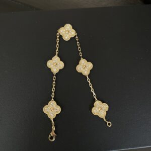 Gold Plated 925 Sterling Silver Blue Clover Bracelet Detail