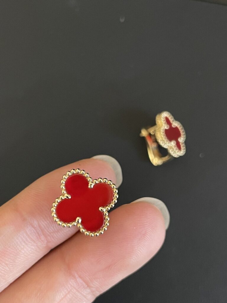 Gold Plated 925 Sterling Silver Red Clover Stud Earrings Wholesale
