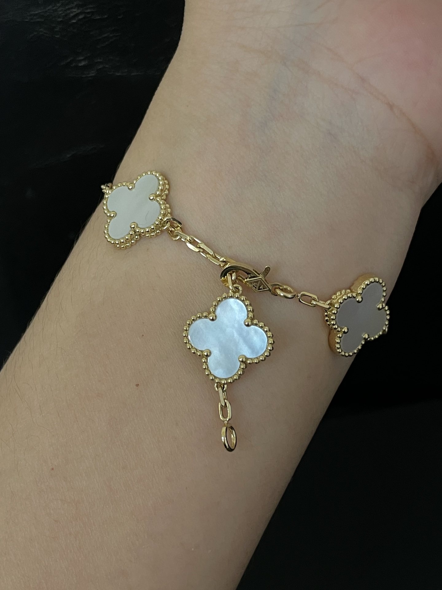 Gold Plated 925 Sterling Silver White Clover Bracelet Wholesale Gold Plated 925 Sterling Silver White Clover Bracelet Wholesale