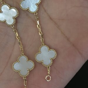 Gold Plated 925 Sterling Silver White Clover Bracelet Close Up
