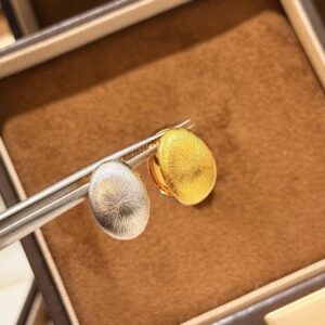 Two Tone 925 Sterling Silver Coffee Bean Color Stone Stud Earrings Detail