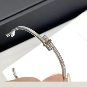 Two Tone 925 Sterling Silver Edge Pave Bracelet Close Up