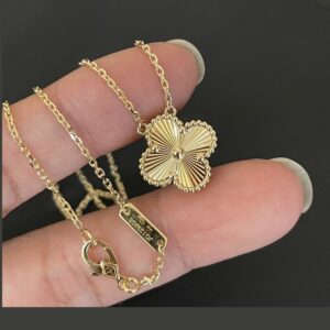 Two Tone 925 Sterling Silver Ribbed Clover Necklace Lifestyle View